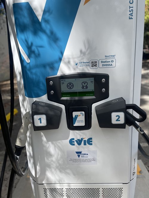 Beechworth public EV charger_Evie Network_22 Sept 2023
