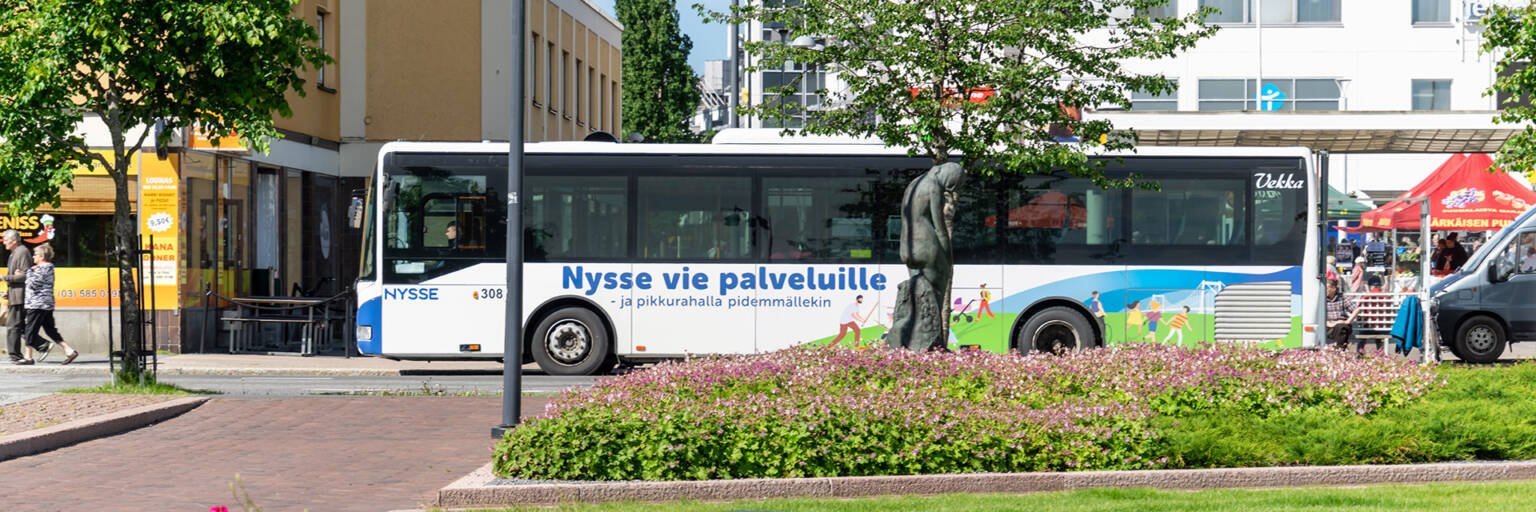 Nysse-linja-auto kaupungissa