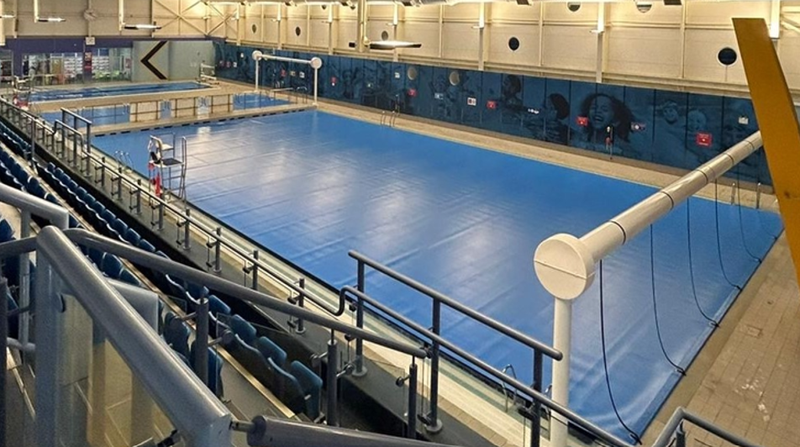 Swimming pool cover